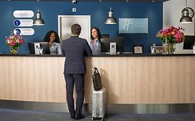 Holiday Inn Express Geneva Airport